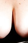 गोल-मटोल अनुभवी प्रसार बाहर पर हाथ स्पैन्डेक्स पैंट उजागर भारी पेट वृद्धि हुई :द्वारा: मिचली योनि